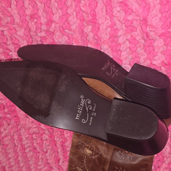 Matisse Tan Leather Heeled Boots - Picture 7 of 7